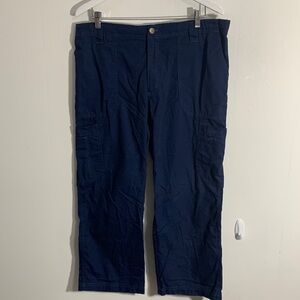 Carhartt Cargo pants 37” Waist Short see measurements, good condition